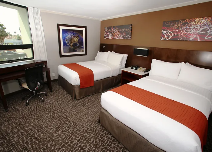Holiday Inn Long Beach - Airport By Ihg